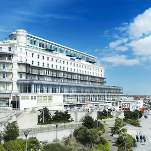 3* מלון Park By Radisson Palace